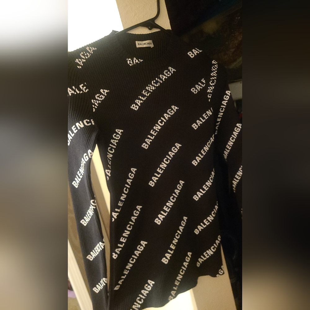 Balenciaga logo ribbed-knit long sleeve shirt